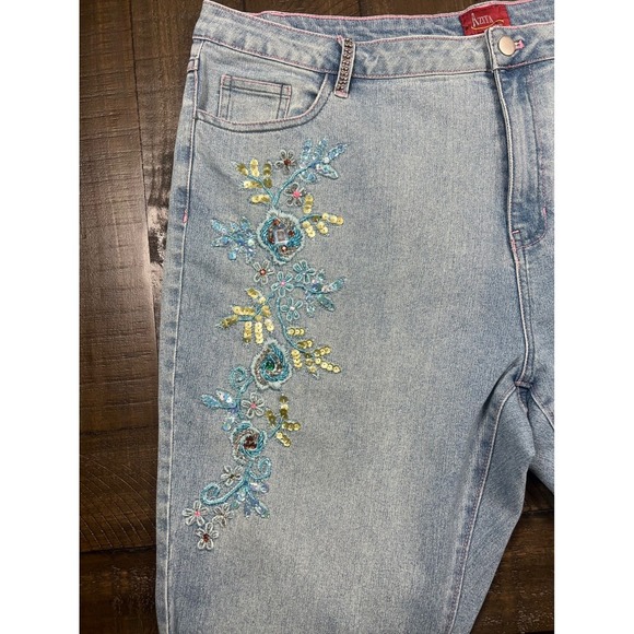 AZITA High Rise Cuffed Crop Jeans, Beading Design Embellishments, Size 20 - Picture 8 of 8